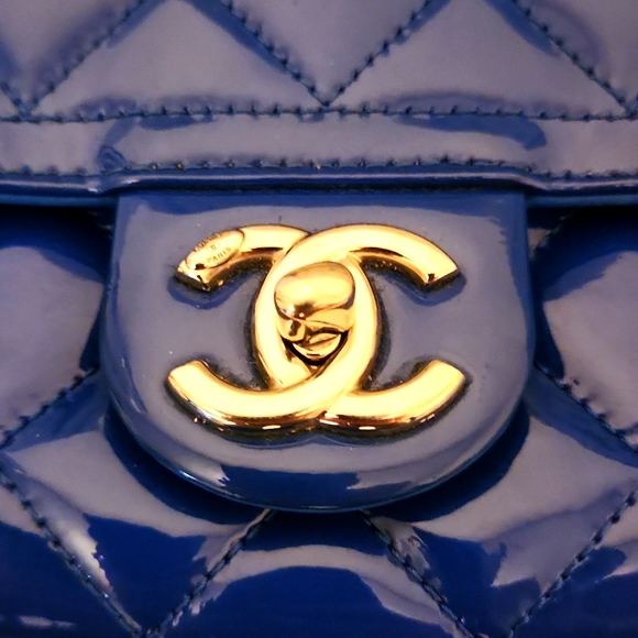 Chanel Patent Blue Medium Crossbody/ Shoulder Handbag 💙⚡️ - Picture 8 of 14